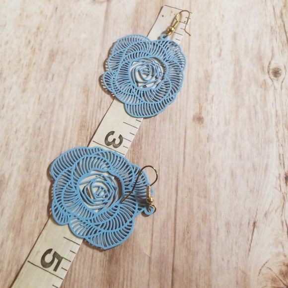 E2115 Blue or Pink Filigree Flower Drop Earrings - Picture 7 of 8